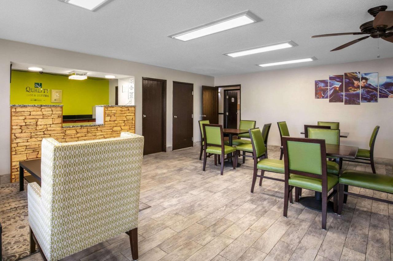 Quality Inn & Suites Metropolis I-24 Экстерьер фото