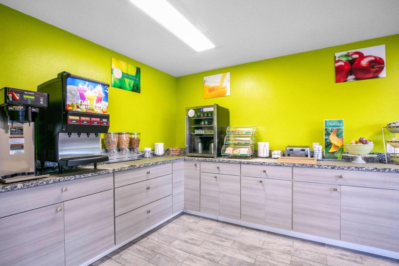 Quality Inn & Suites Metropolis I-24 Экстерьер фото